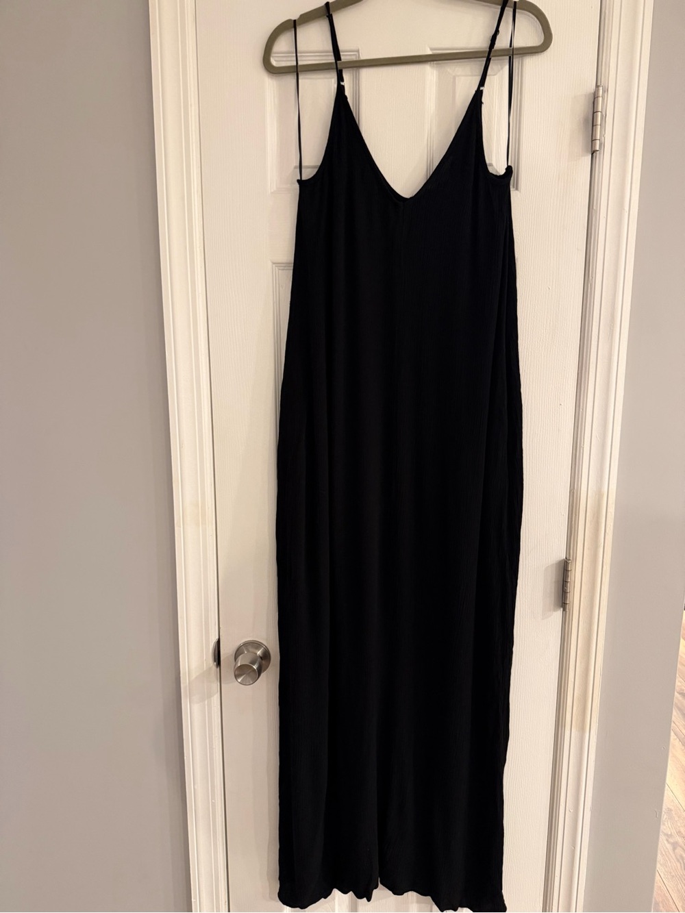 lovestitch Black Spaghetti-Strap Rayon Gauze Maxi Dress
